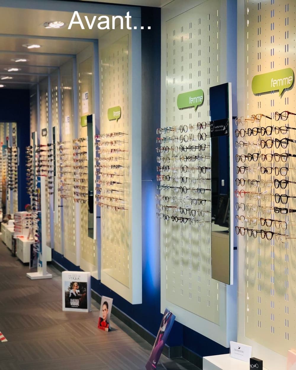 Le magasin d'optique avant les travaux, avec ses anciens présentoirs