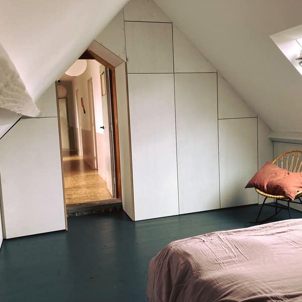 Aménagement intérieur en bois sur mesure par Le Wood Gang : Les sous-pentes...Eternel casse tête ou occasion de se créer un superbe cocon ? 🤓😊
