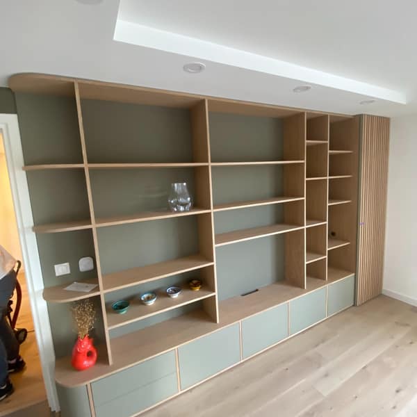 Porte ou verrière en bois sur mesure par Le Wood Gang : Vous avez besoin d'un meuble à tout faire ?