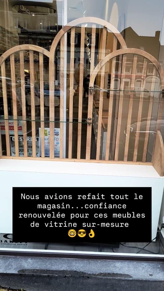 Porte ou verrière en bois sur mesure par Le Wood Gang : Meubles de vitrine sur-mesure