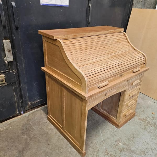 Aménagement intérieur en bois sur mesure par Le Wood Gang : Meilleurs Vœux pour cette année 2024 pleine de projets 😎👌