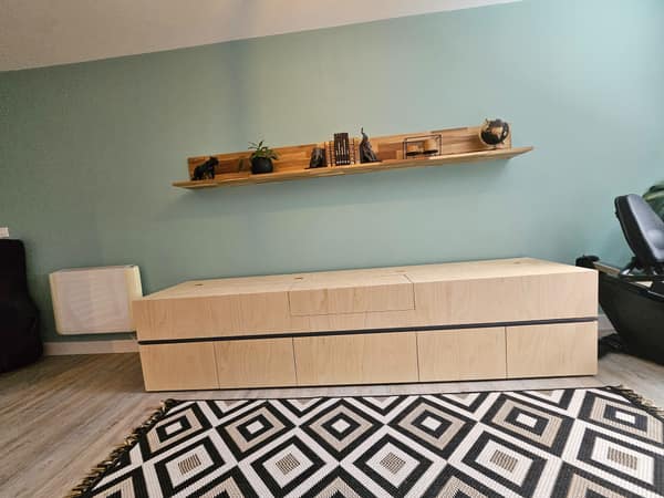 Réalisation en bois sur mesure par Le Wood Gang : Ces dernières années, une véritable révolution a eu lieu avec la démocratisation des projecteurs à…