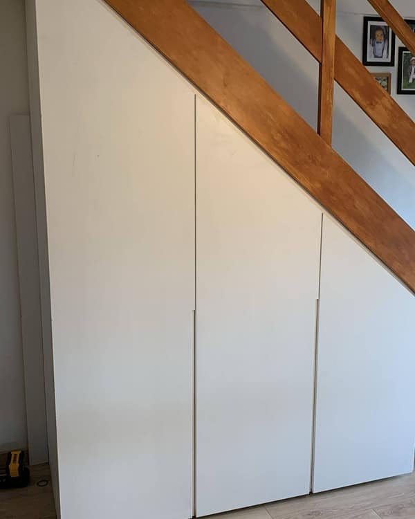 Aménagement intérieur en bois sur mesure par Le Wood Gang : Allez, ne faites pas les timides...vous aussi vous manquez de rangements, non ?
