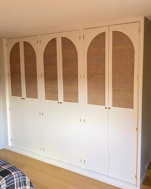 Aménagement intérieur en bois sur mesure par Le Wood Gang : Que pensez-vous du changement d'ambiance dans cette suite parentale ?